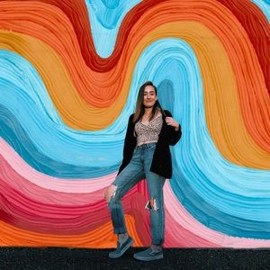 Meet your Posher, Abigail